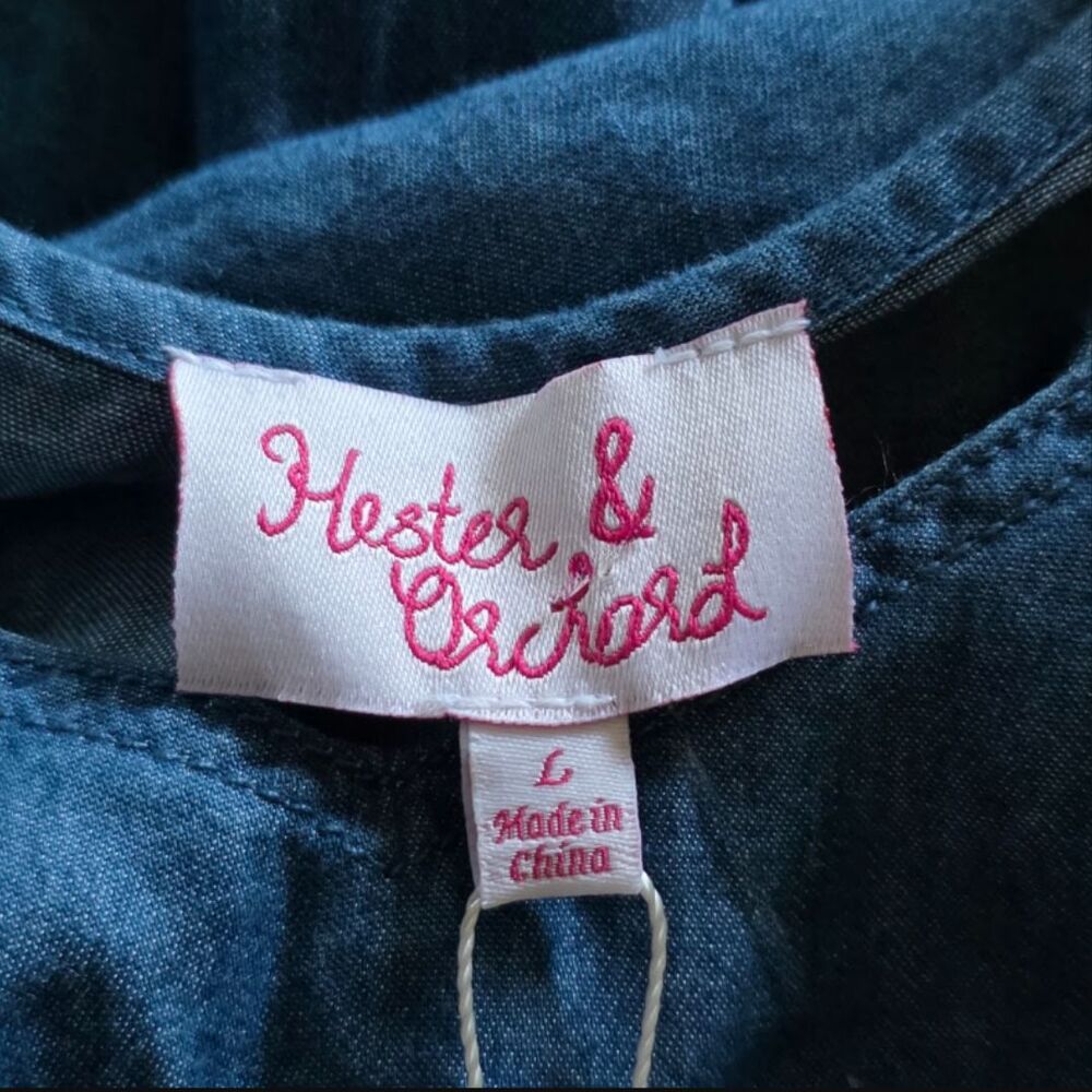 Hester & Orchard Womens L Chambray Blouse Bell Sleeve Pom Pom Boho NWT - Picture 6 of 8